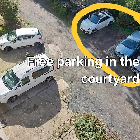 Privatunterkunft Parking Free One With Netflix In Shared Flat With A Woman In Next And Shared Bathroom And Kitchen No Invoice Prag