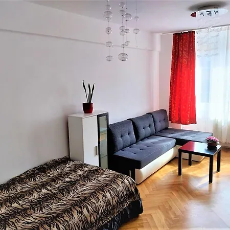 Parking Free One With Netflix In Shared Flat With A Woman In Next And Shared Bathroom And Kitchen No Invoice Rum i privatbostad